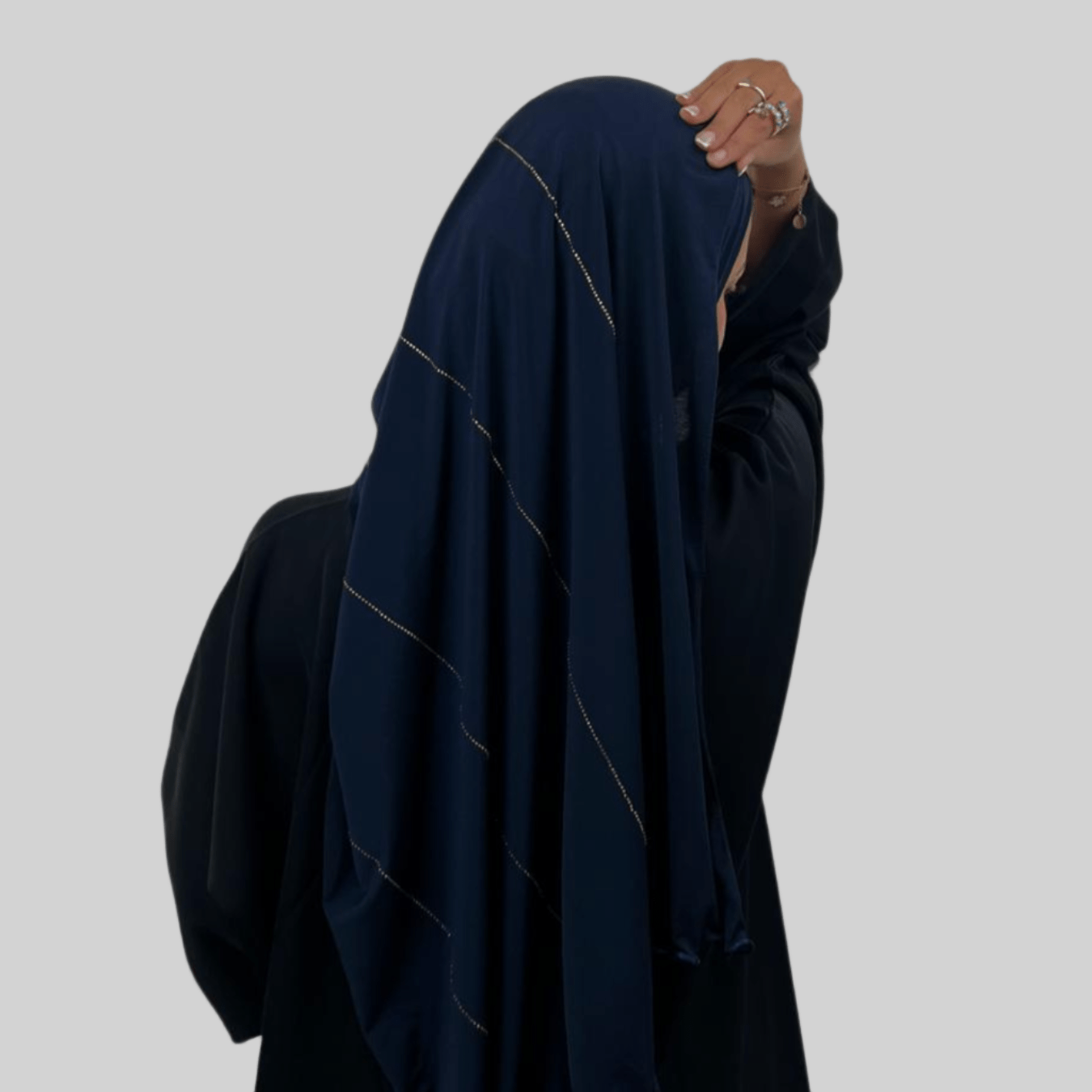 Hijab Jersey Premium Strass Rayures 4 – Bleu Marine N°2 - MonHijab.fr