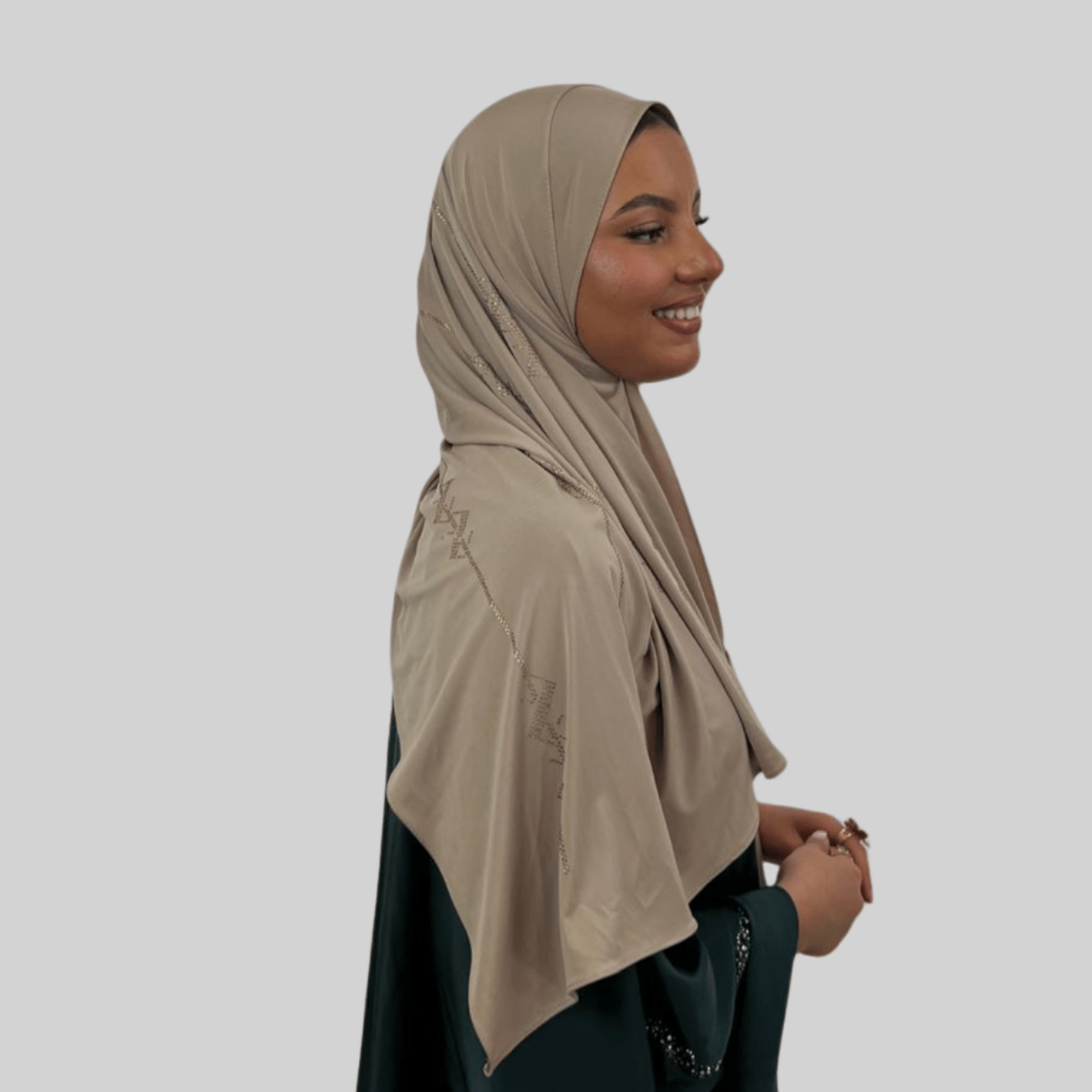 Hijab Jersey Premium Strass Spirales 3 – Beige Foncé N°5 - MonHijab.fr